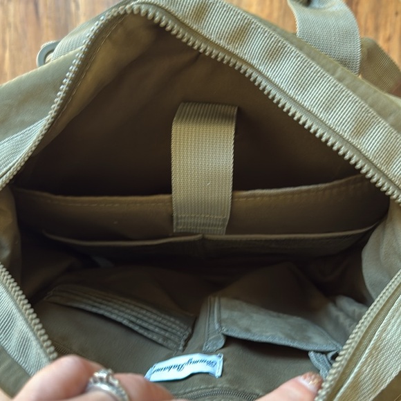 Tommy Bahama Convertible Backpack in Military Army Green / Olive - Picture 7 of 8